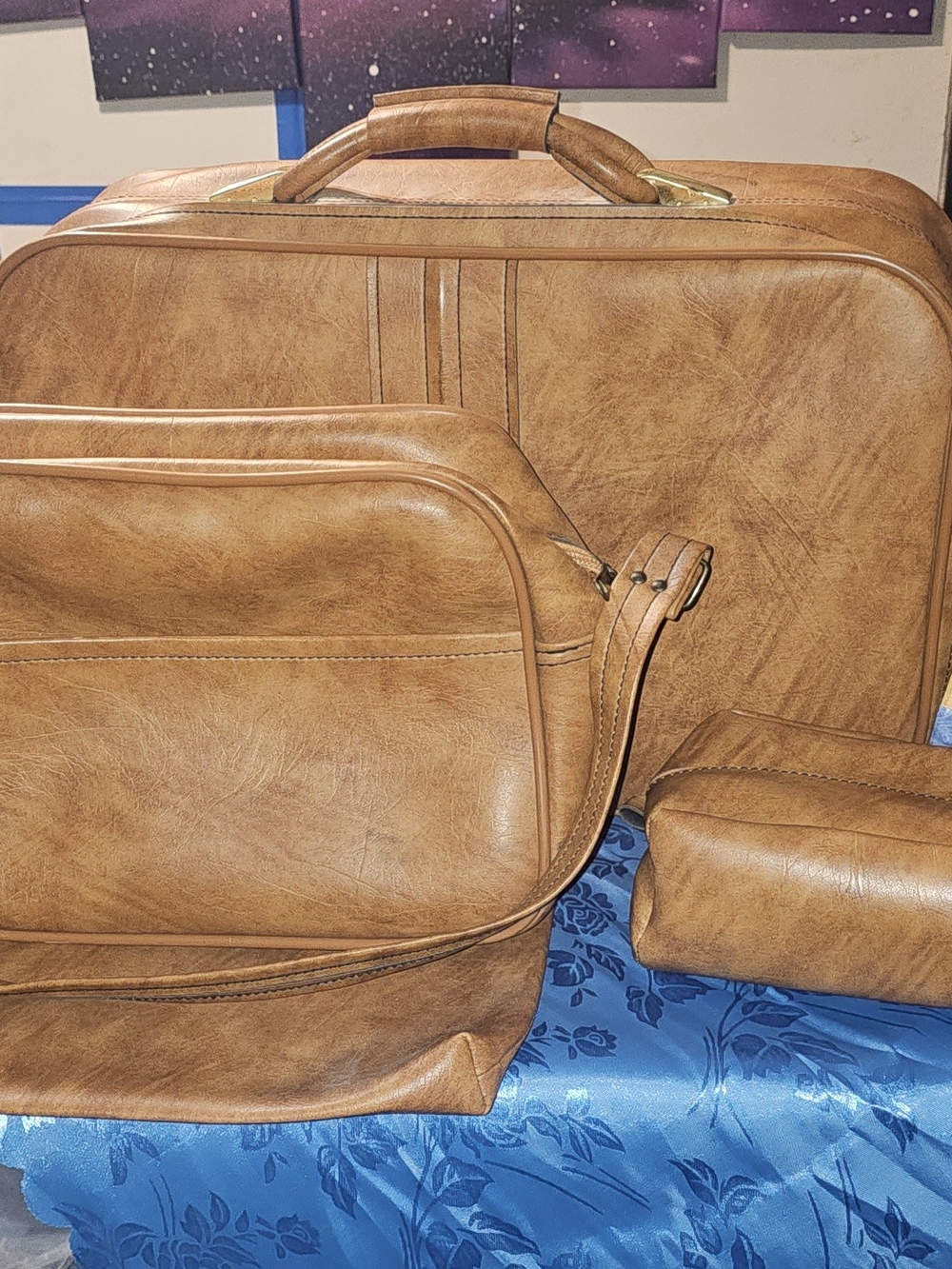 Classic Tan Leather-Look Men’s Travel Bag Set